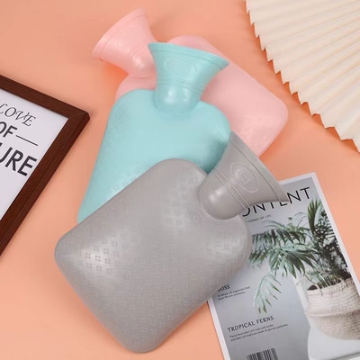 Giá tốt. Mềm môi trường thân thiện silicone chai nước nóng Mini cho du lịch và giảm đau trực tuyến