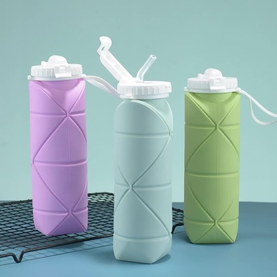 Giá tốt. Chiếc chai nước gập silicone Pop chai nước cho trẻ sơ sinh Cúp cắm trại với Carabiner trực tuyến