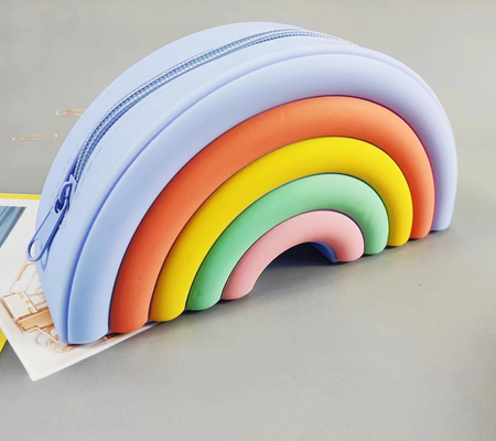 Giá tốt. Rainbow Pop Shoulder Purse Fidget Toys Bag Sensory Silicone Rainbow Clouds Ba lô dành cho bé gái bút chì trực tuyến