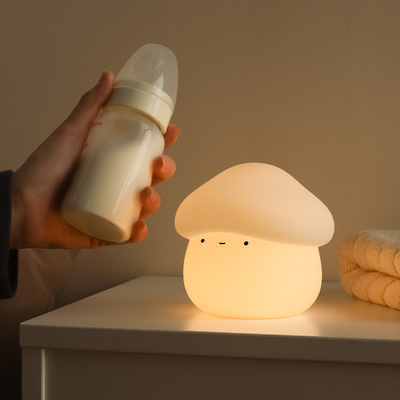 Giá tốt. Nến đêm nấm dành cho trẻ em Đèn đêm silicone mềm 7 màu mềm trực tuyến